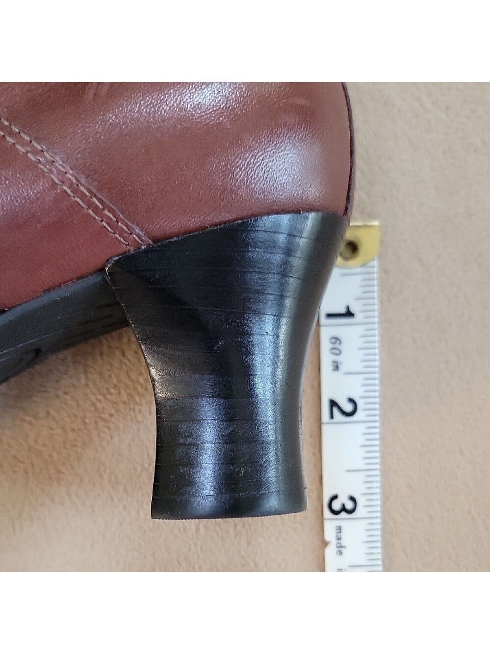 Clarks Brown Leather Ankle Boots With Buckle Size 6.5 EUC - Picture 4 of 9